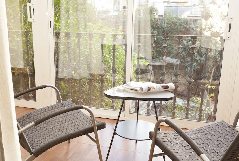 Easy Sleep Gaudi Terrace Appartamento *